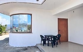 Roel House